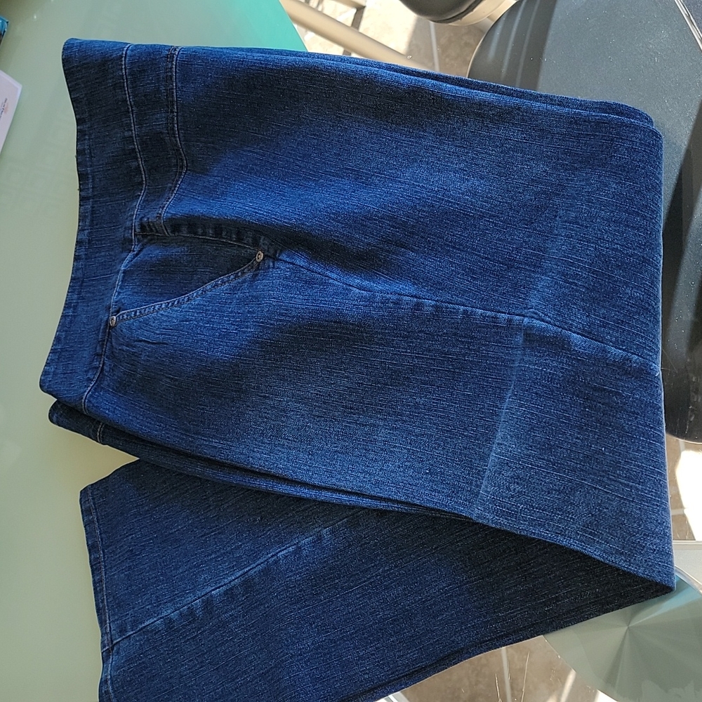 Adolfo. Jeans. 12